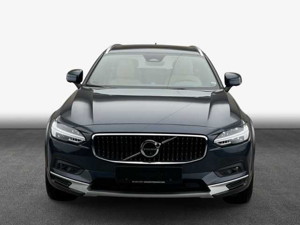 Volvo V90 Cross Country