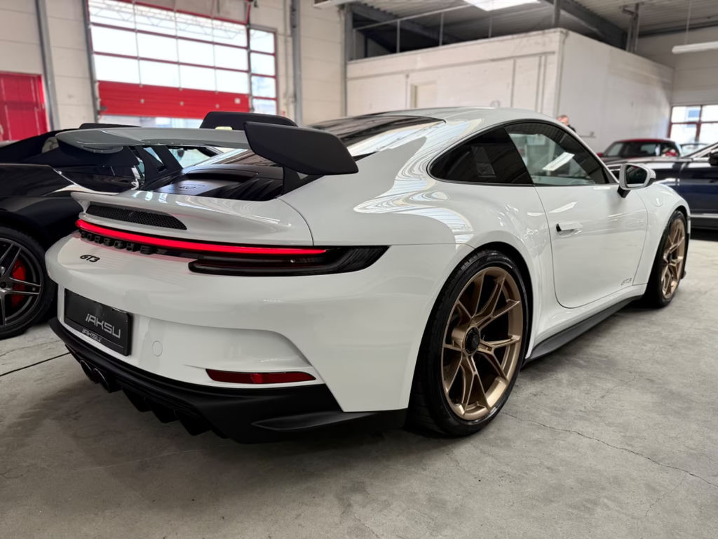 Porsche 992