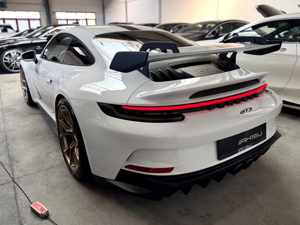 Porsche 992