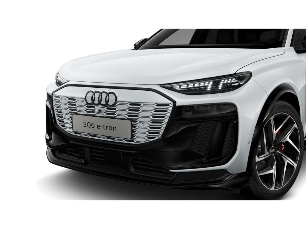 Audi SQ6 e-tron