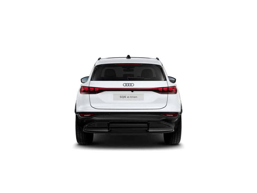 Audi SQ6 e-tron
