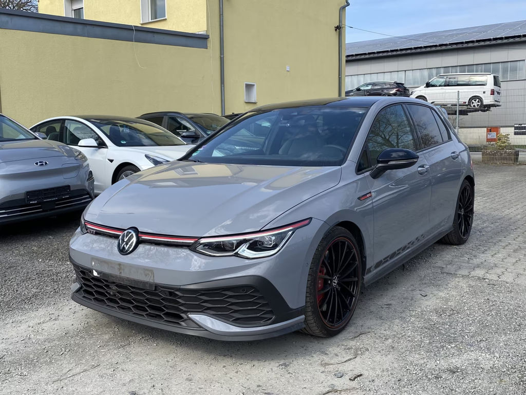 Volkswagen Golf GTI