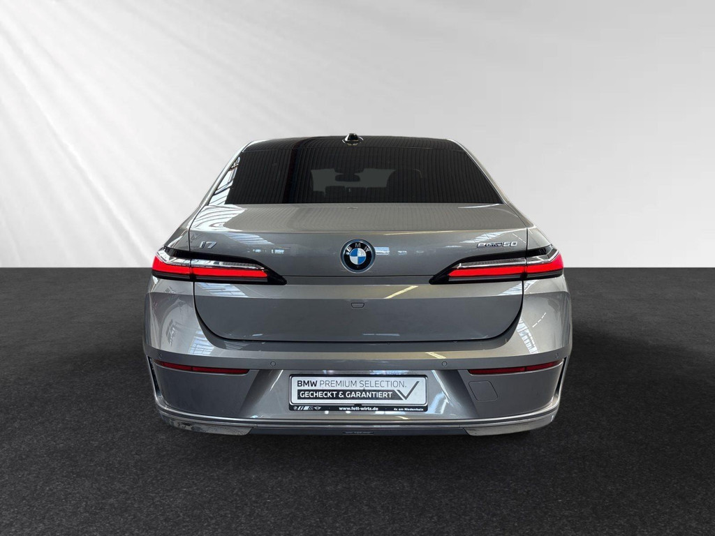 BMW i7 Sedan