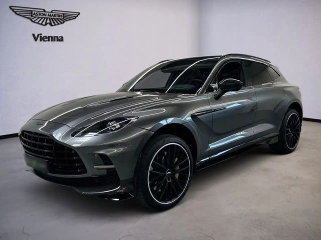 Aston Martin DBX DBX707 / Magnetic Silver / Carbon Lower & Upper /