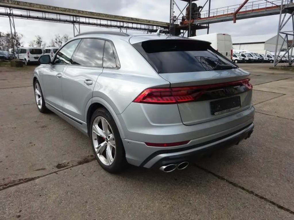 Audi SQ8