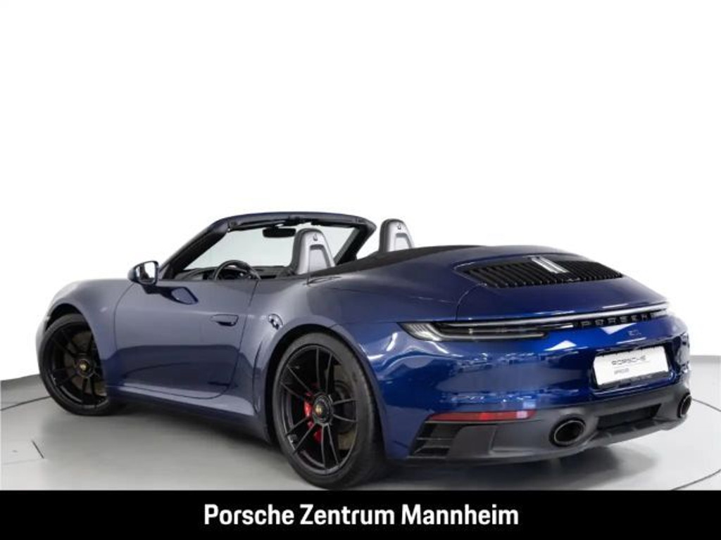 Porsche 992