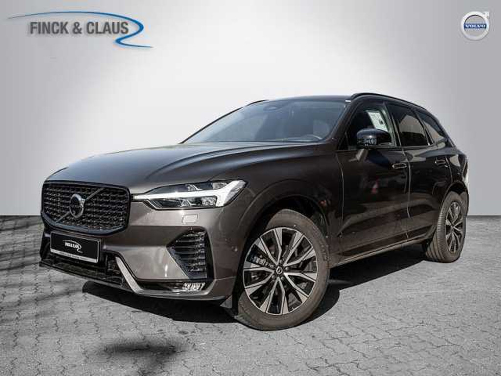 Volvo XC60 AWD Plus Dark