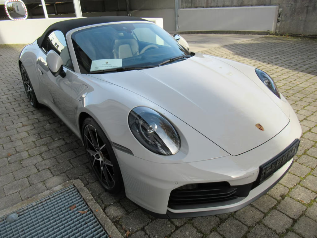 Porsche 992