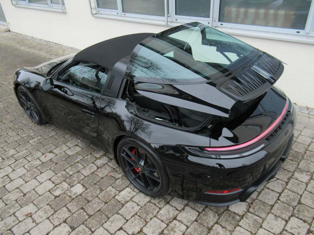 Porsche 992