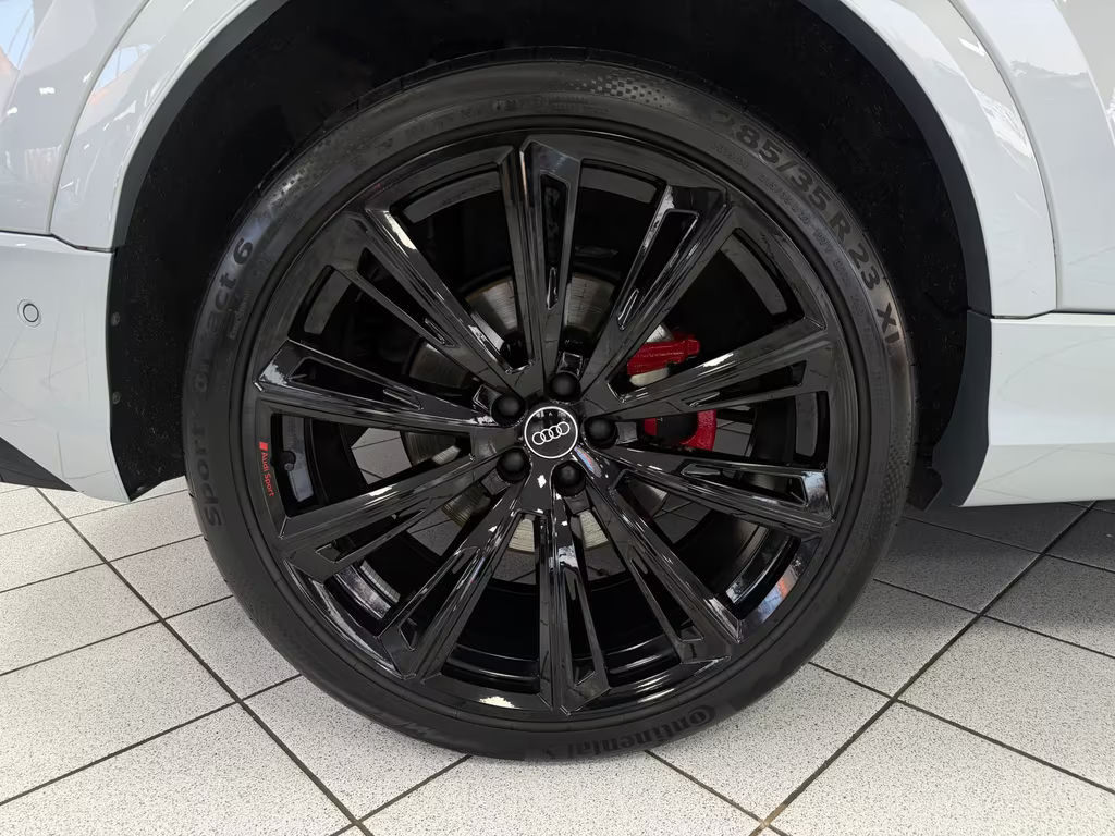 Audi SQ8