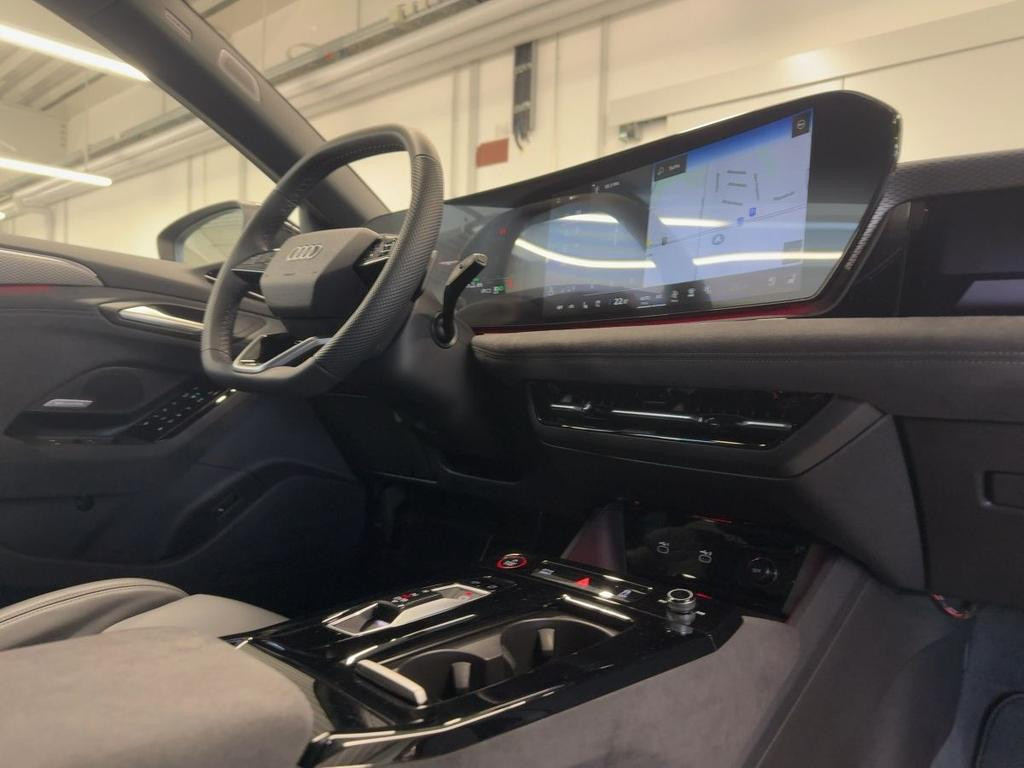 Audi S6 e-tron