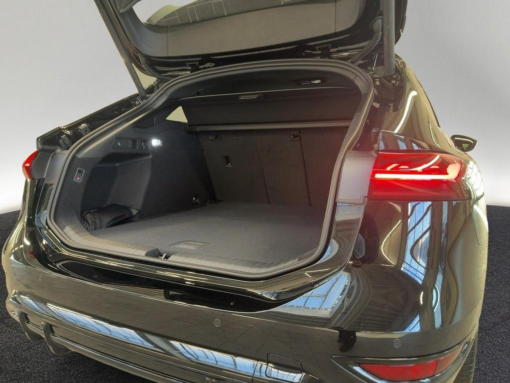 Audi S6 e-tron