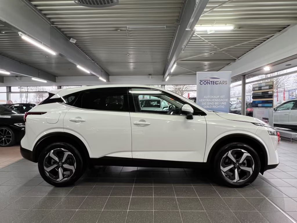 Nissan Qashqai 1.3 Connecta Ambiente+360°+uvm.