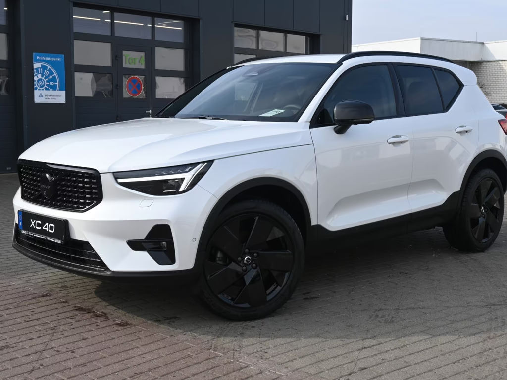 Volvo XC40 Plus