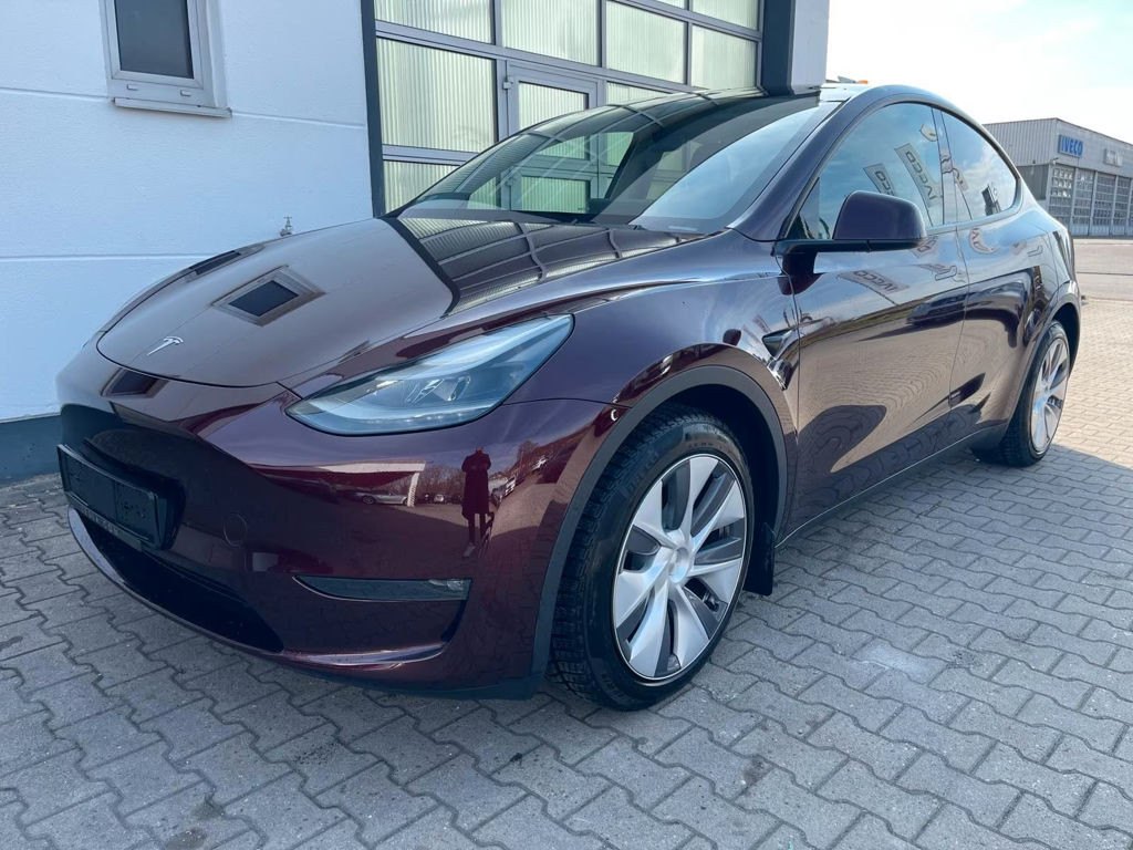 Tesla Model Y Long Range Dual Motor