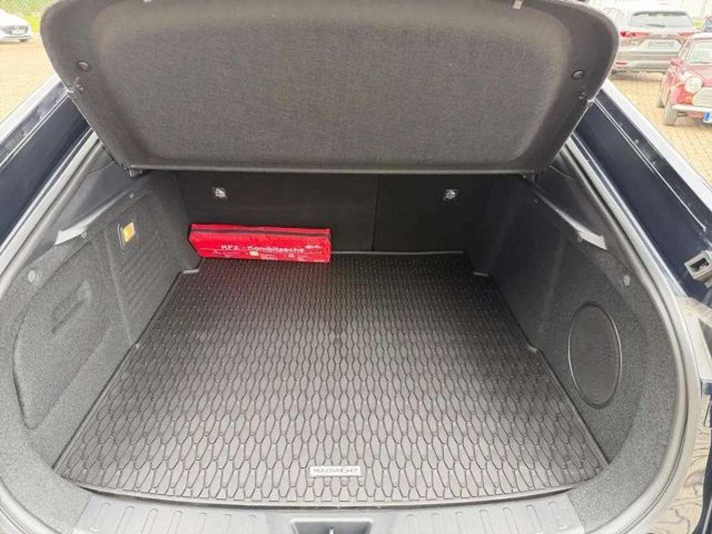 Mazda 6e