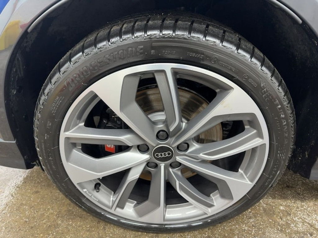 Audi SQ2