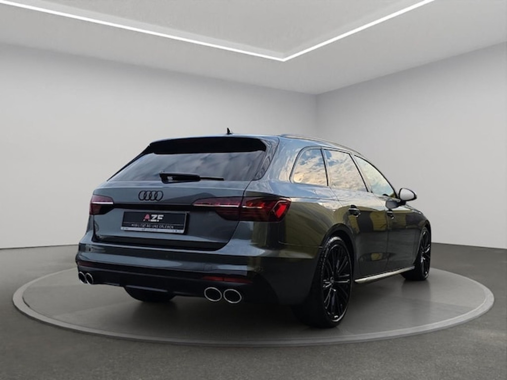 Audi S4