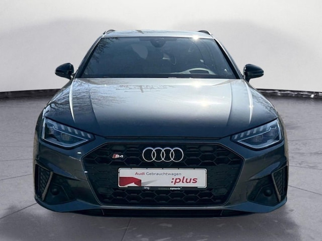 Audi S4