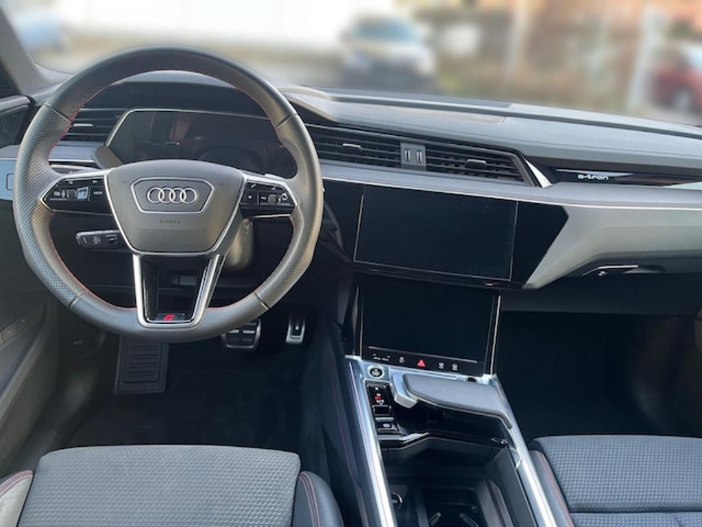 Audi Q8 e-tron