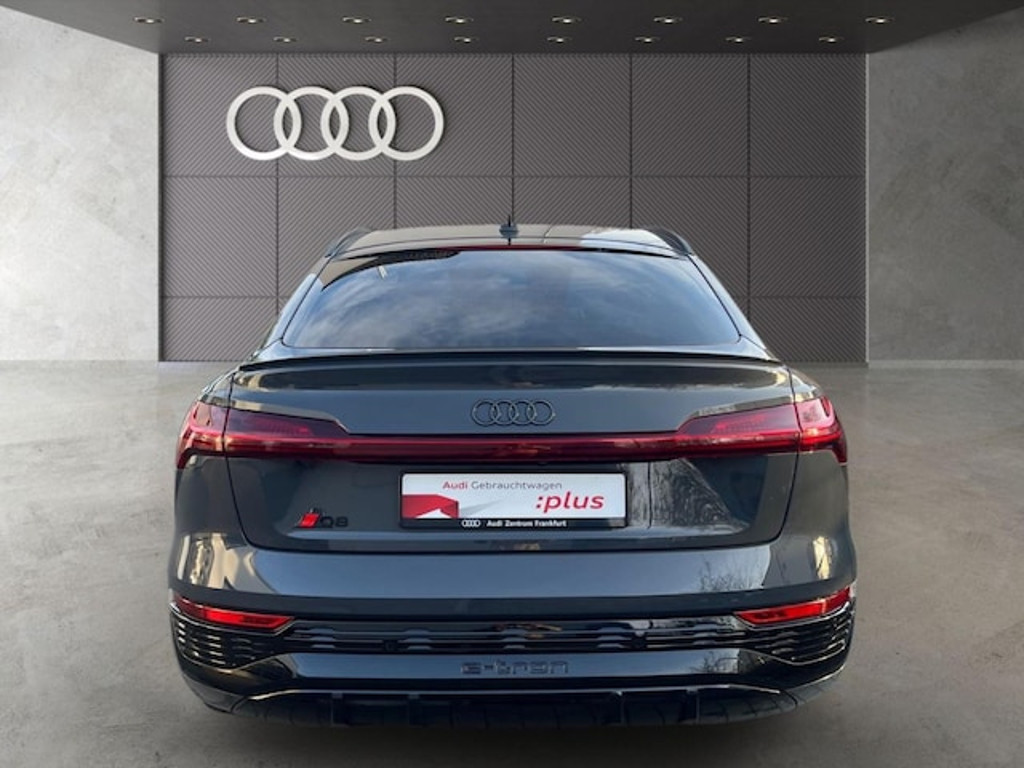 Audi Q8 e-tron
