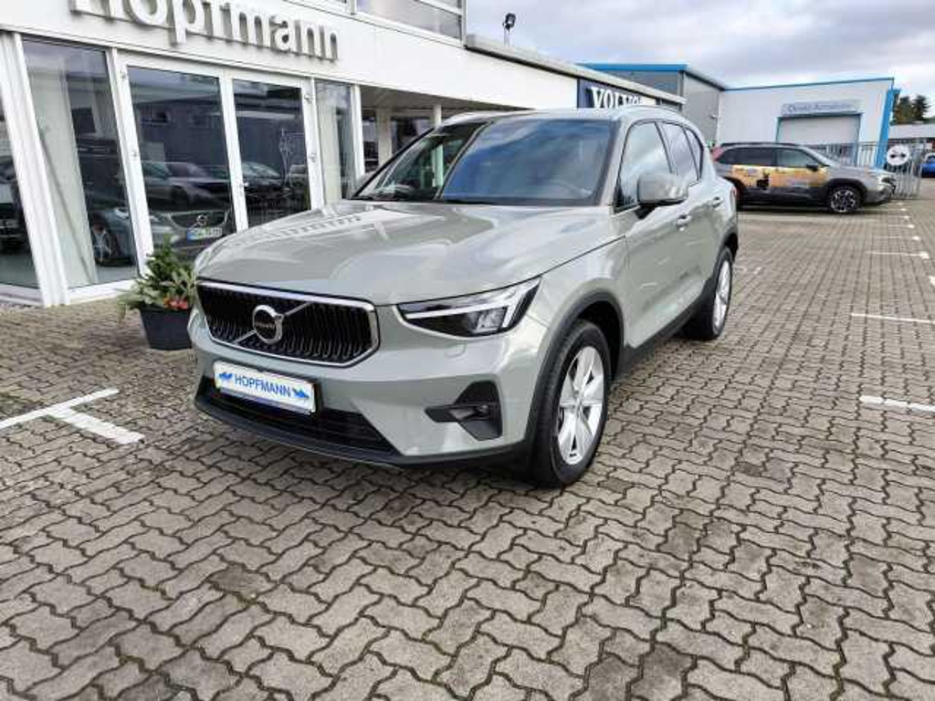 Volvo XC40 B3 Benzin ACC / BLIS / AHK
