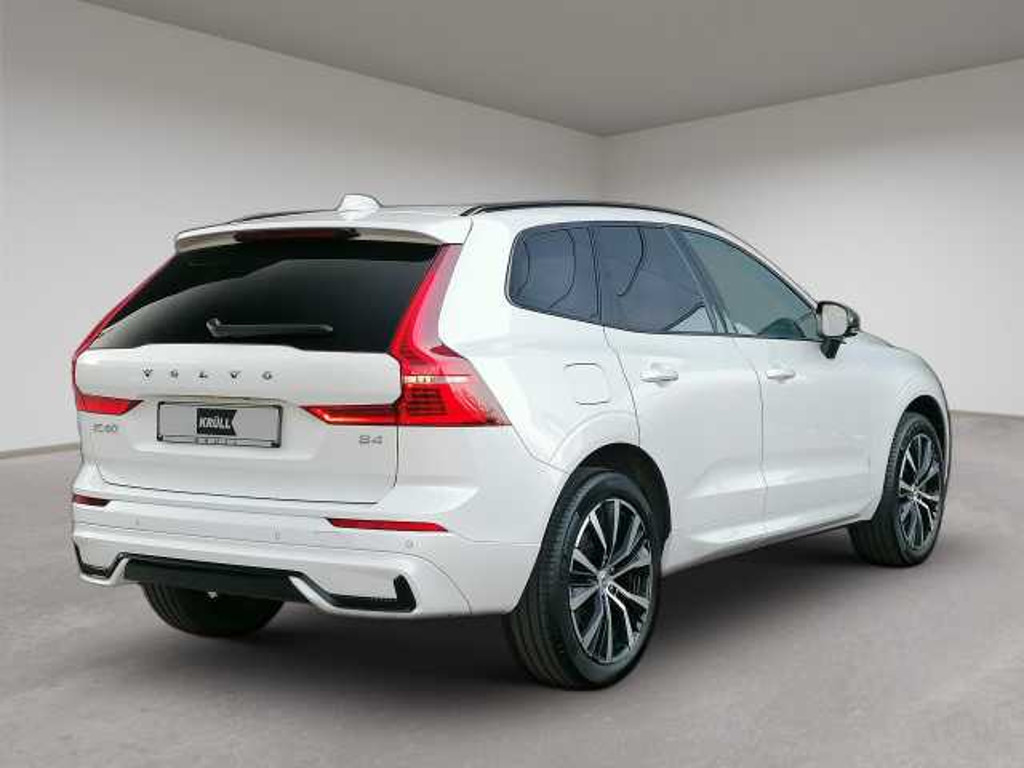 Volvo XC60 Plus Dark