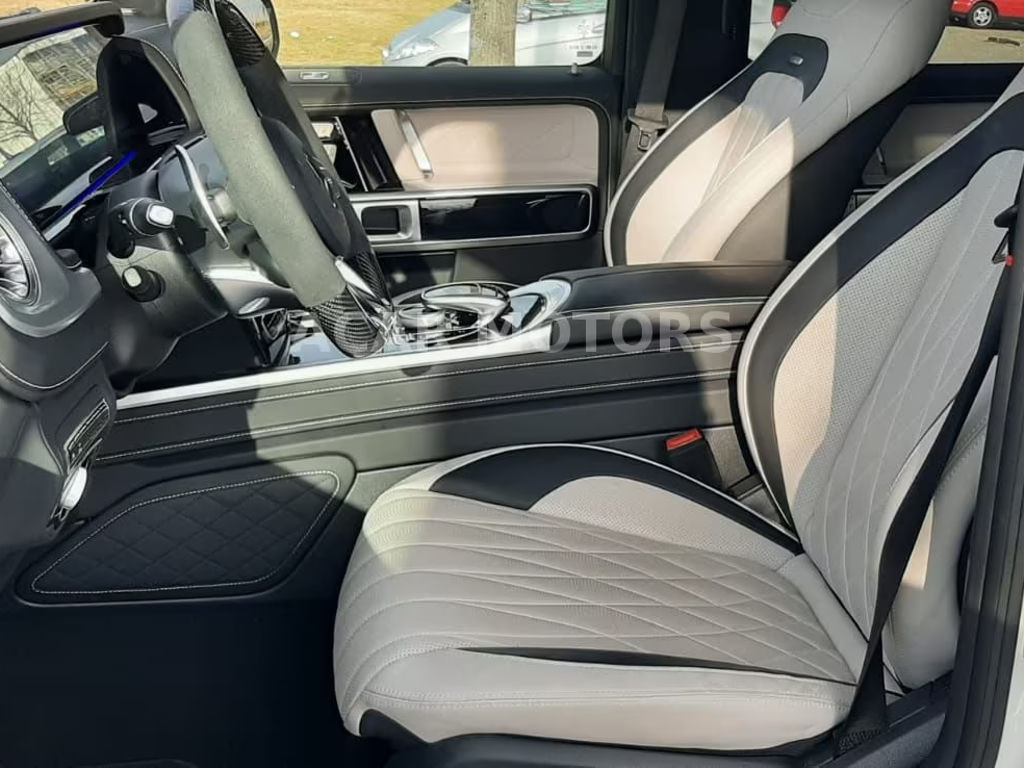 Mercedes-Benz G-Klasse