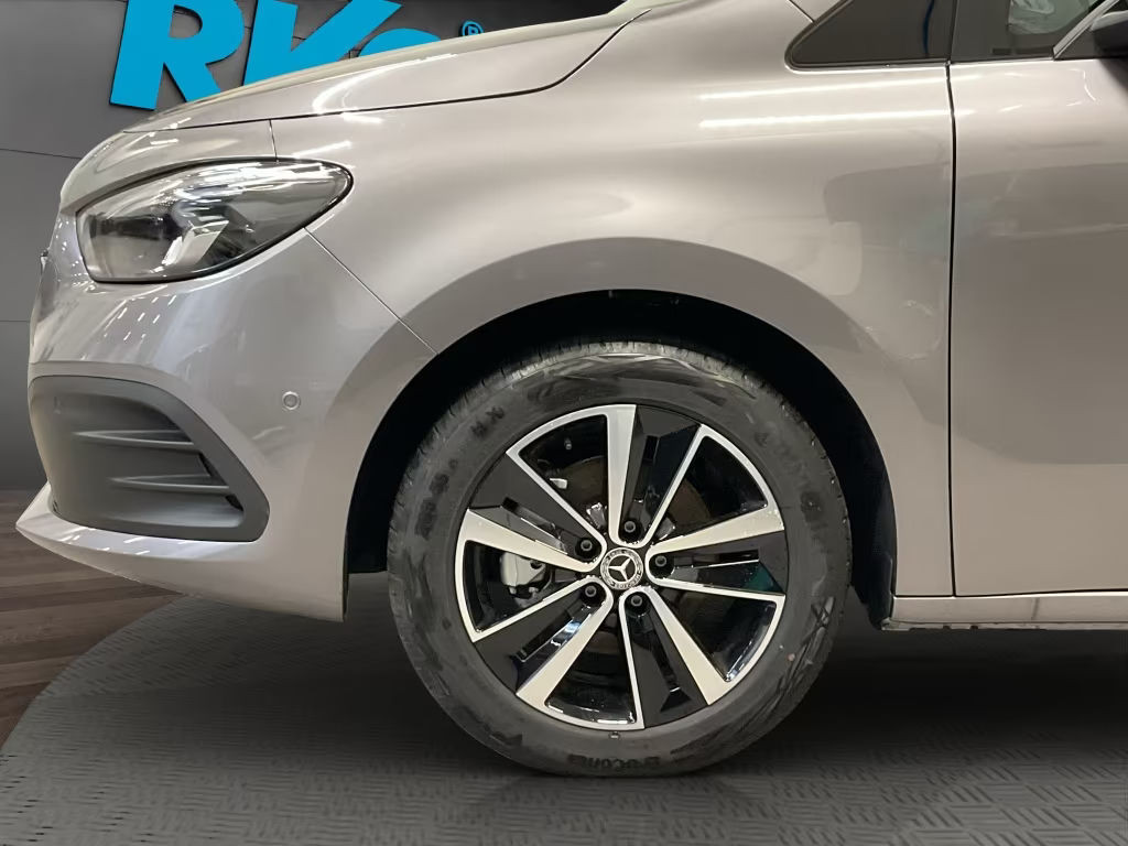 Mercedes-Benz T 180