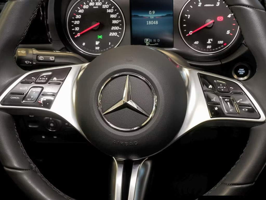 Mercedes-Benz T 180
