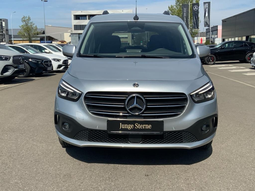 Mercedes-Benz T 180