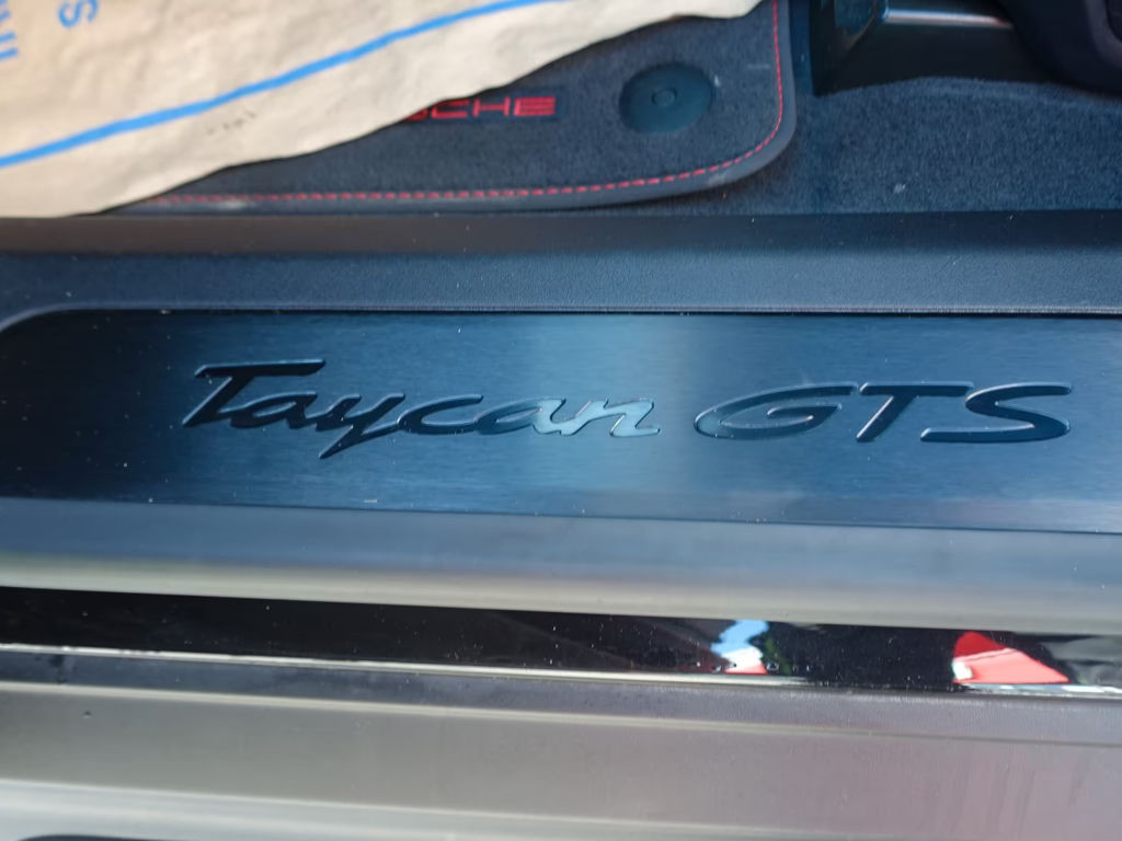 Porsche Taycan