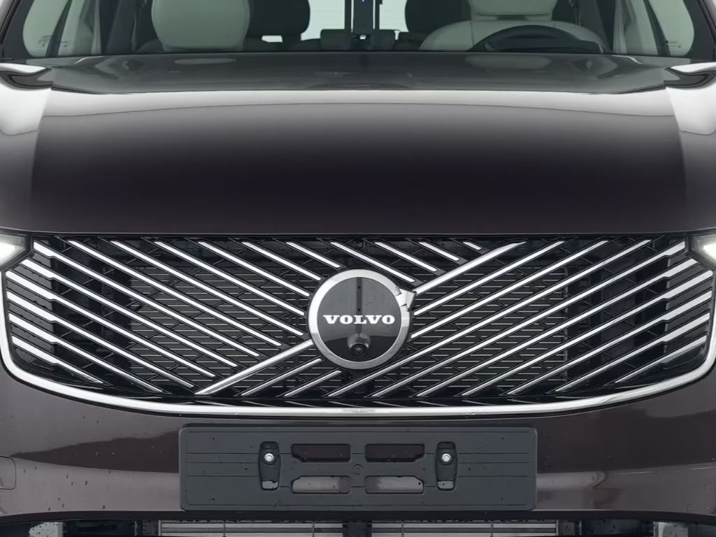 Volvo XC90 Recharge Plus Bright