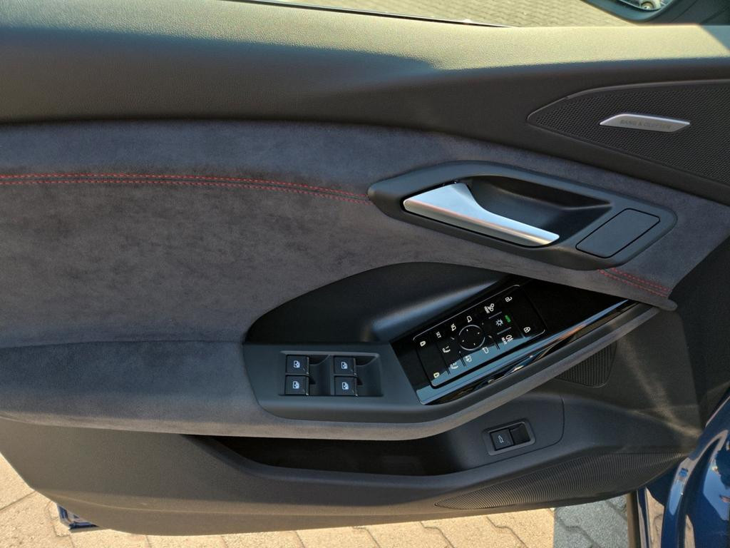 Audi SQ6 e-tron