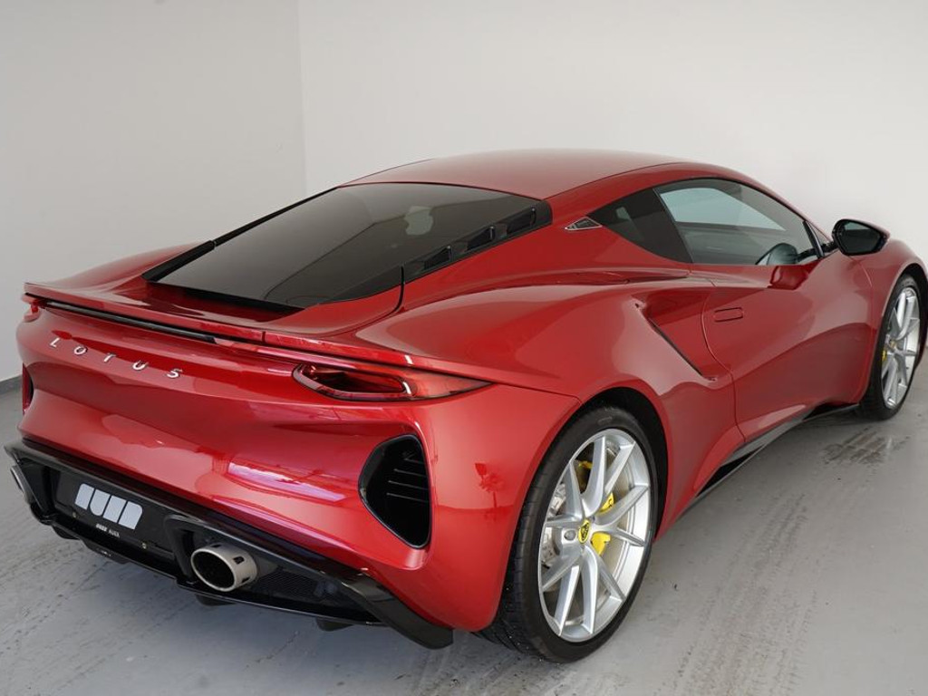 Lotus Emira