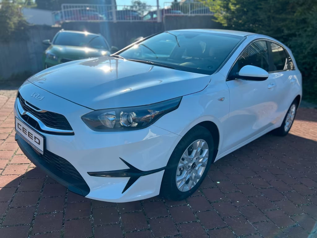 Kia Ceed CEED_5 1.5T DCT7 VIS NAV KOM+ BENZIN 140 PS