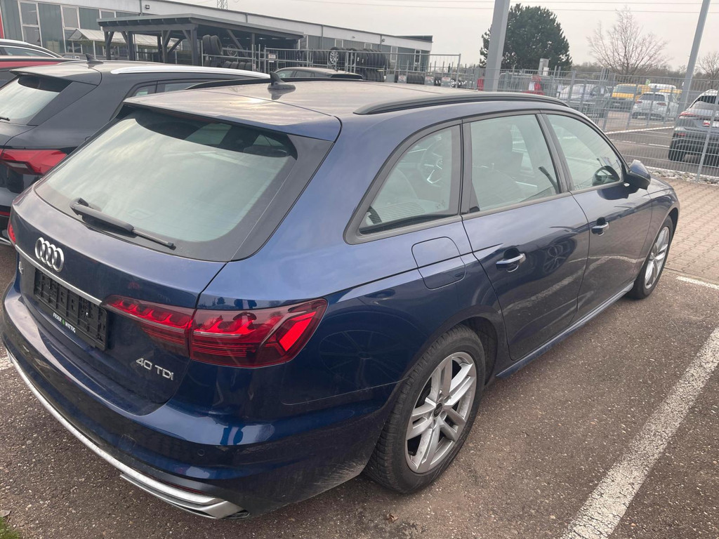 Audi A4 Avant S-Tronic 40 TDI