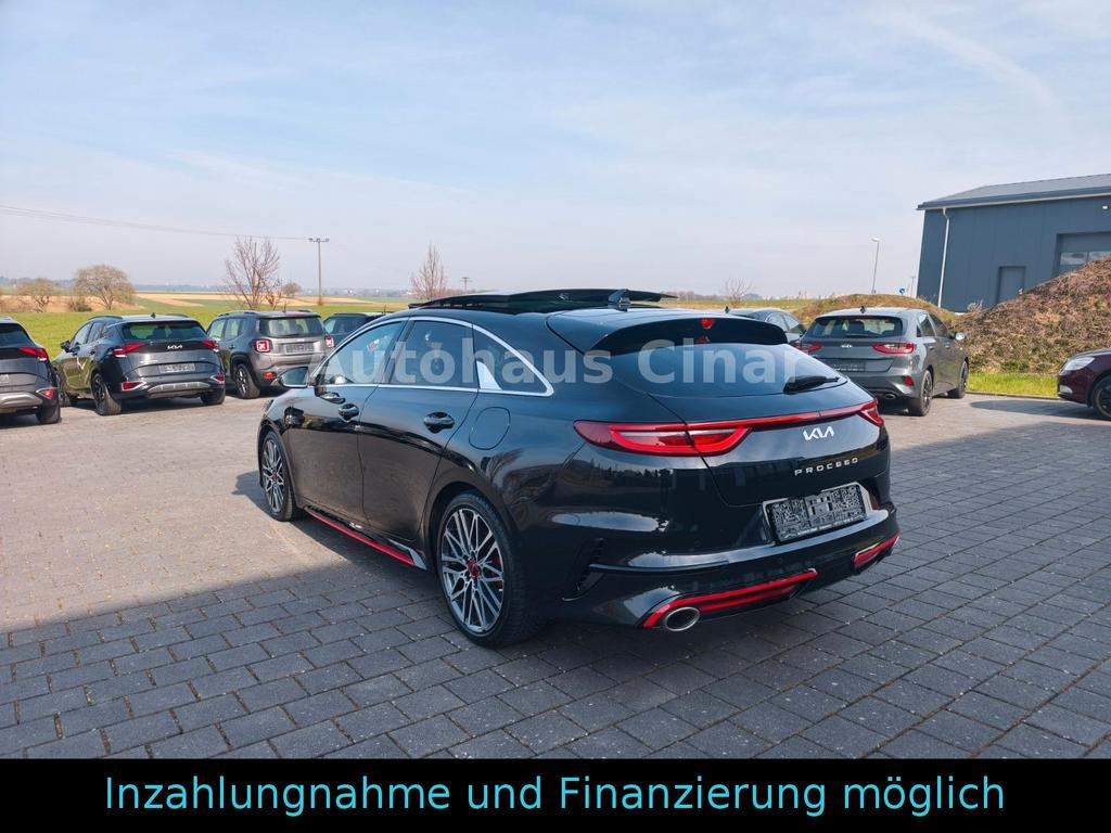Kia ProCeed