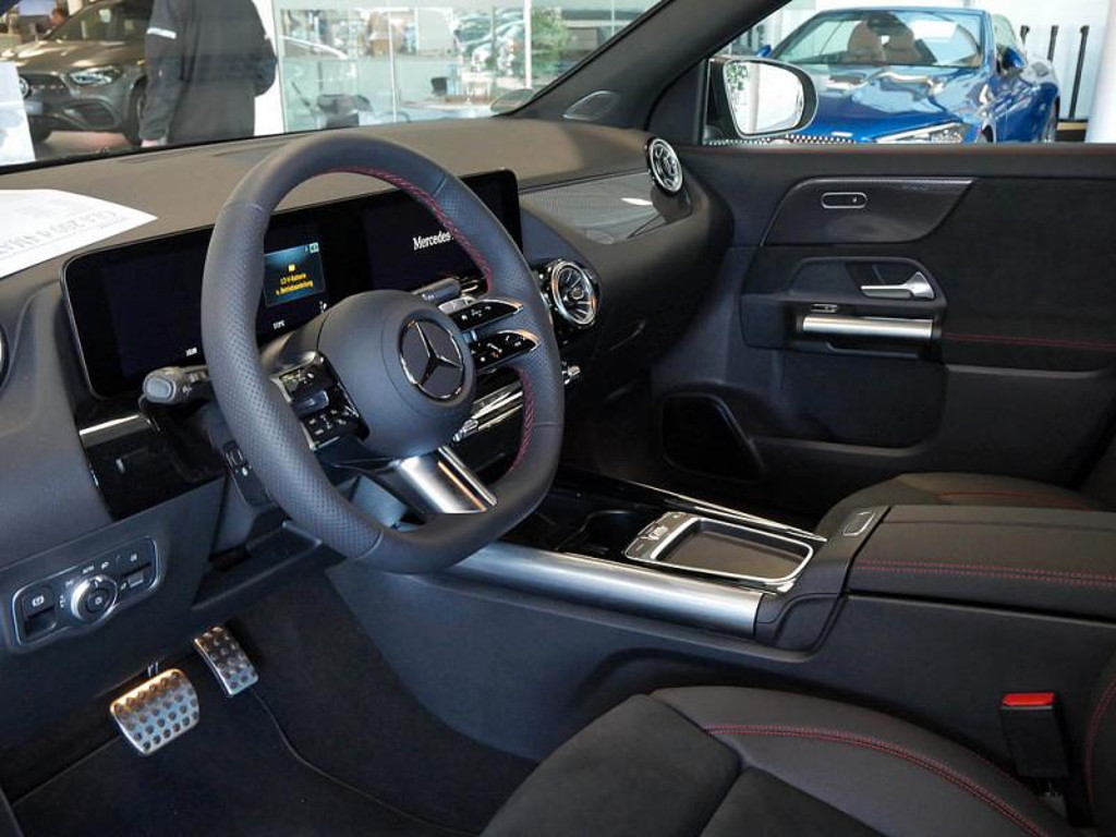 Mercedes-Benz GLA-Klasse GLA 200 4MATIC AMG Line GLA 200 d