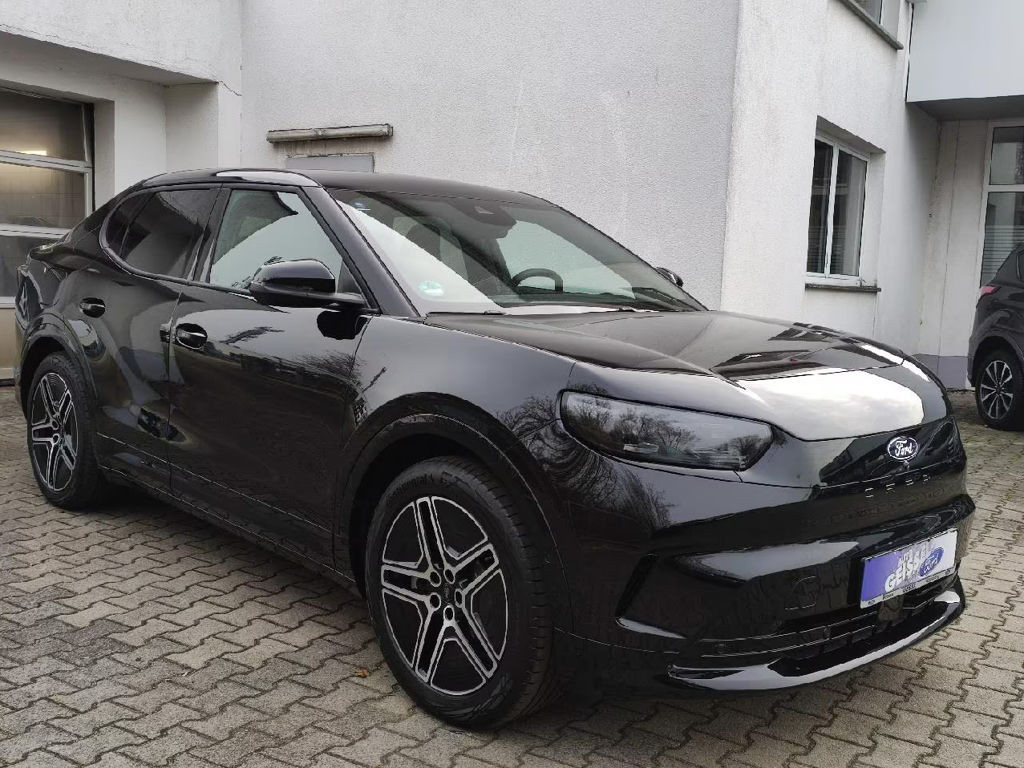 Ford Capri RWD Premium