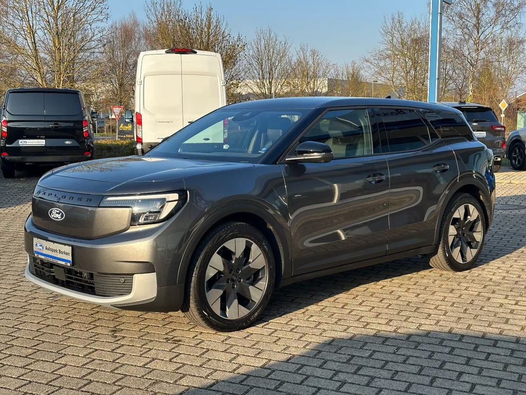 Ford Explorer RWD Premium