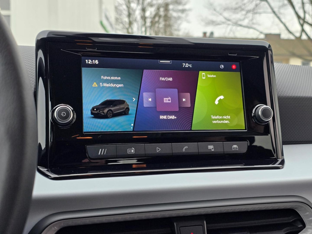 Seat Arona