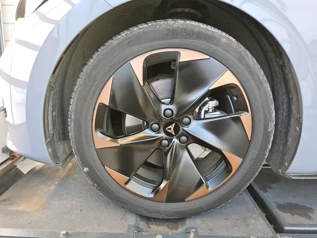 Cupra Born 62 kWh +PANO +LED +ACC +RKAM +NAVI +SHZ +19