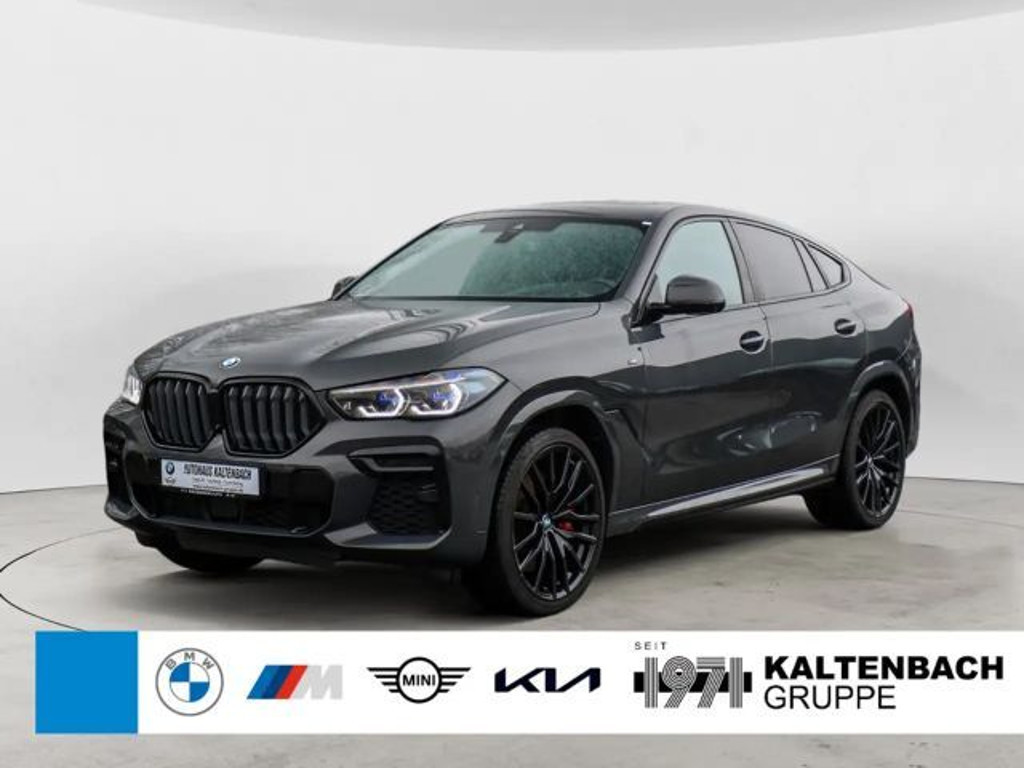 BMW X6 M50i