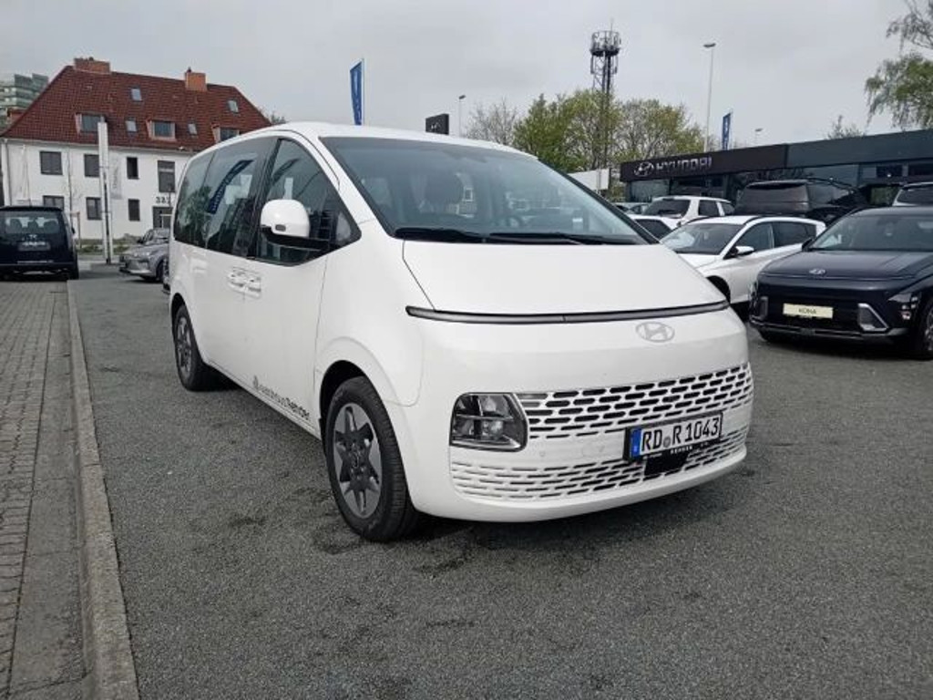Hyundai Staria Trend