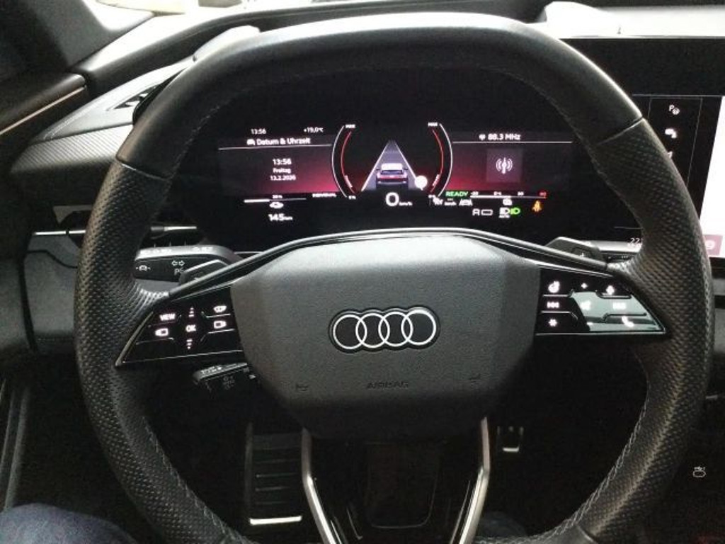 Audi SQ6 e-tron