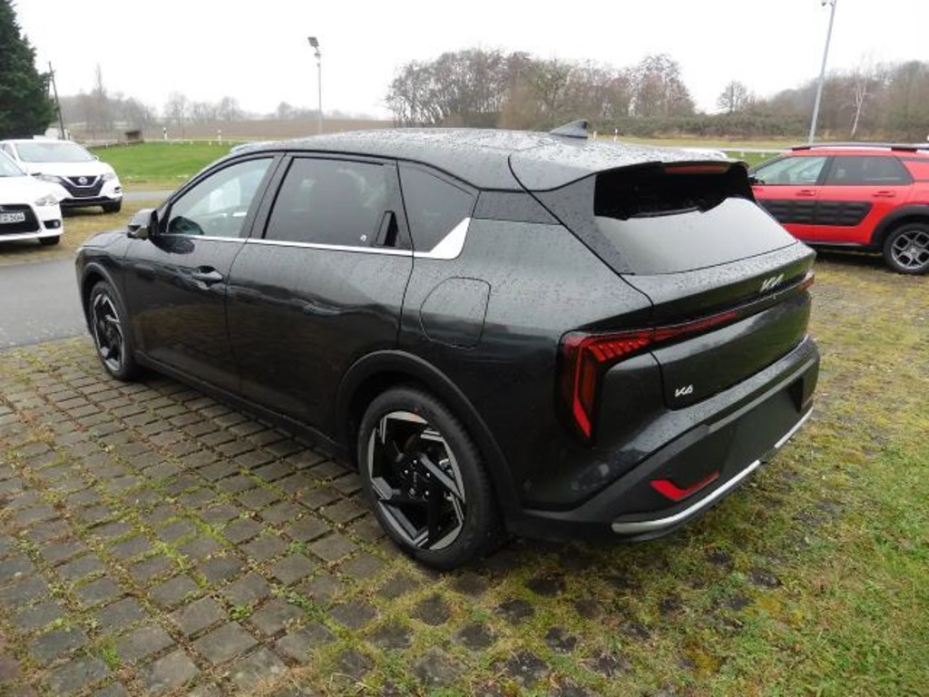 Kia K4