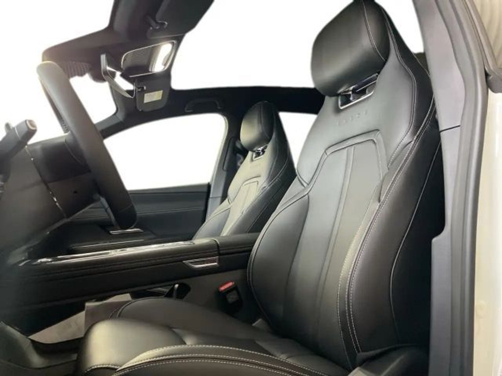 Mazda 6e