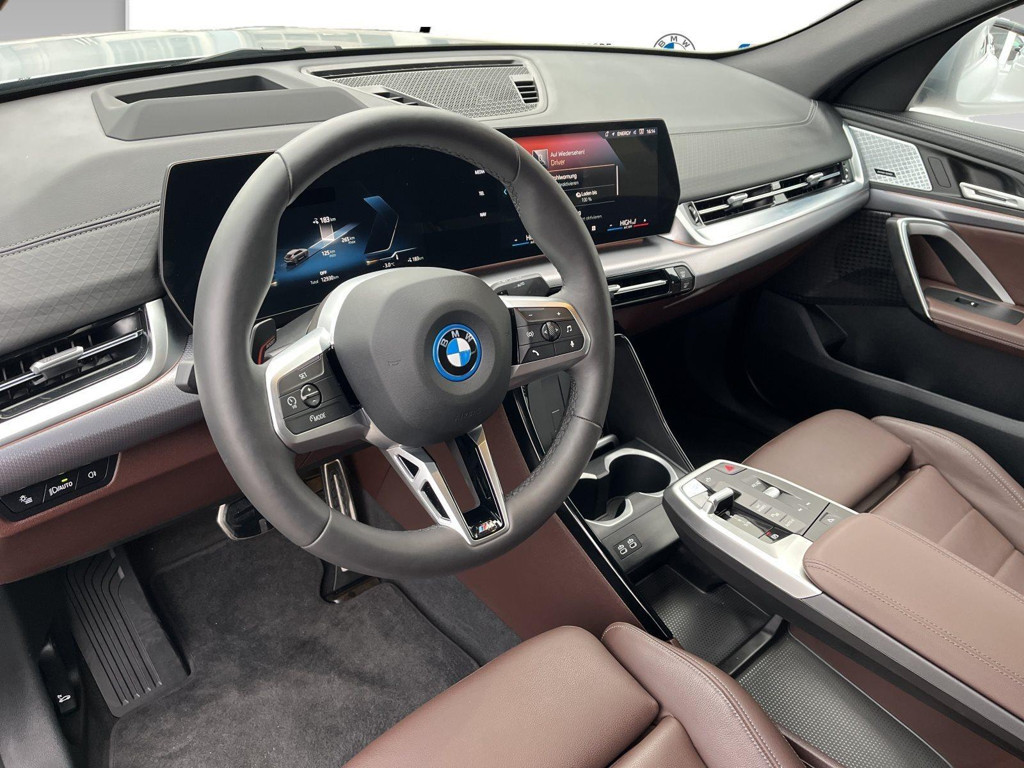 BMW iX2