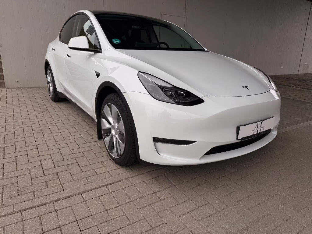 Tesla Model Y Long Range Dual Motor